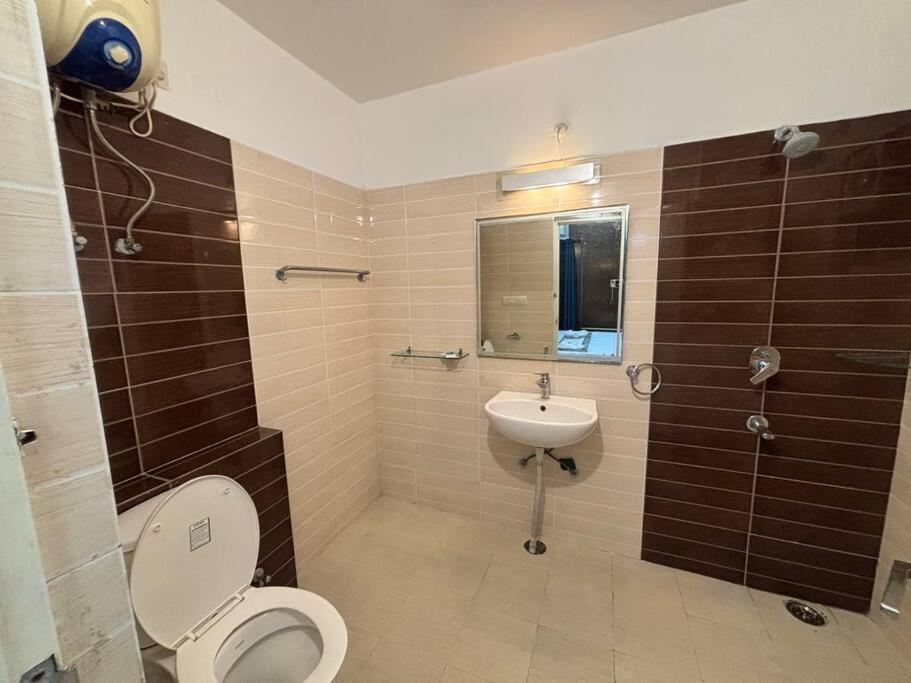 The Grand Ganga Room 2 Near Sangam Allāhābād Junction 외부 사진